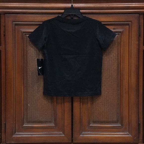 💙 NIKE SPORTS 💙 COLLECTION SUPER CUTE BLACK COLOR KIDS T - SHIRT . - Picture 3 of 3